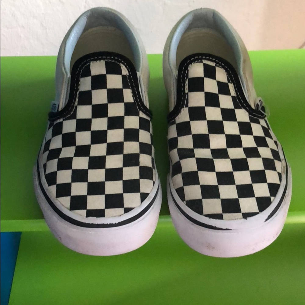 Used kids vans. Wear on them but still a good shoe